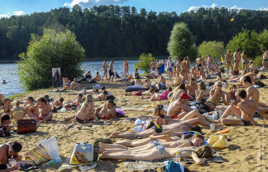 РџР»СЏР¶РЅС‹Р№ С„РµСЃС‚РёРІР°Р»СЊ РћРЎРўPРћР’ BRAHMA'2008 РЅР° РїР»СЏР¶Рµ в„–3 РІ РЎРµСЂРµР±СЂСЏРЅРѕРј Р‘РѕСЂСѓ